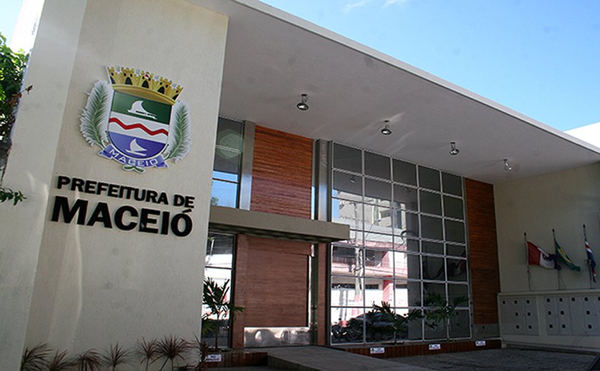 Justiça determina bloqueio de mais de R$ 1,2 milhão da Prefeitura de Maceió