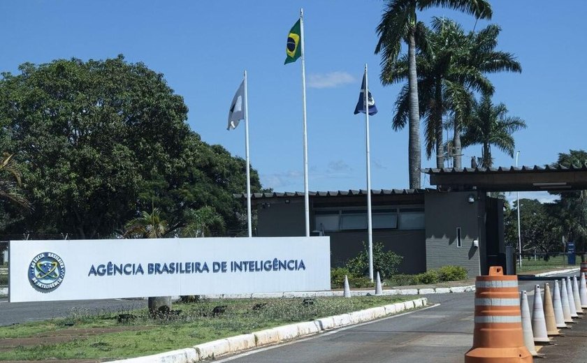 Em depoimento ao STF, servidor da Abin afirma que Ramagem tinha sala no Palácio do Planalto