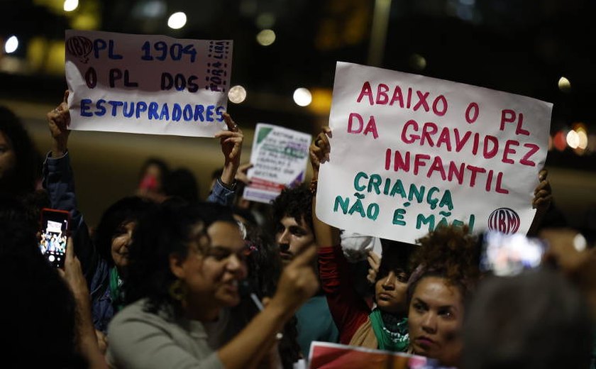 Aborto legal: Federação Internacional de Ginecologia condena restrição no Brasil: ‘antiético e contradiz as evidências médicas’