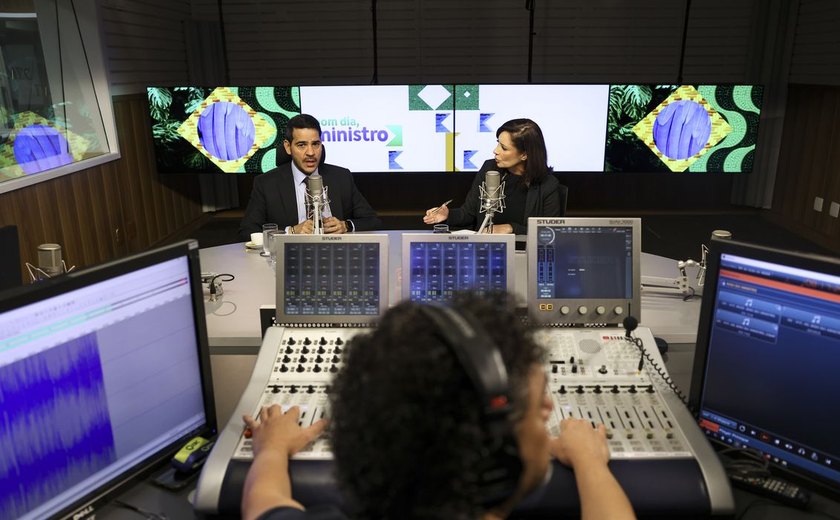 Governo avalia se mantém descontos do INSS por entidades