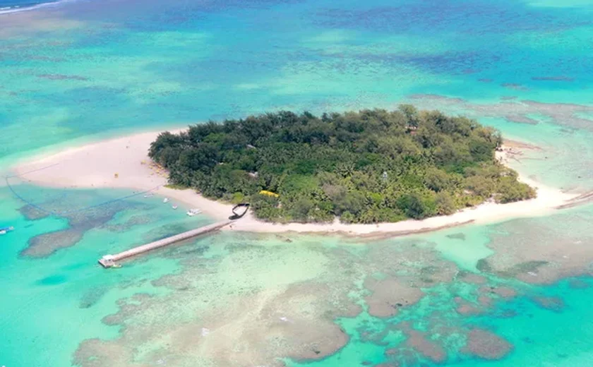 Conheça a ilha remota no Oceano Pacífico onde Julian Assange viverá após libertação e saiba o porquê ativista escolheu o local