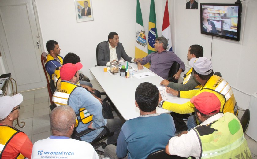 Palmeira: Prefeitura vai padronizar pontos de Taxi e Mototaxi e fazer recadastramento