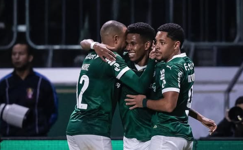 Palmeiras só sofreu uma derrota para o Universitario na Libertadores e goleou no último jogo
