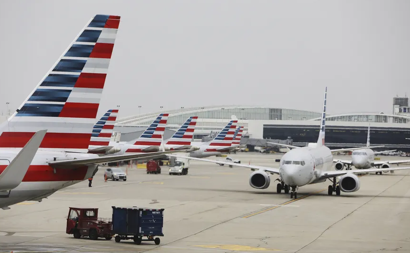 Funcionários da American Airlines são suspensos após homens negros serem expulsos de voo: 'Humilhante'
