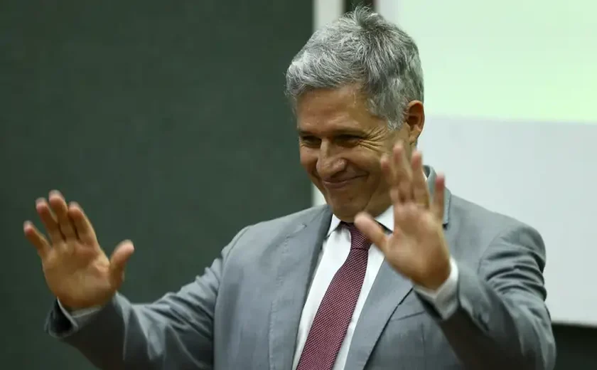 Ministro pedirá exoneração de diretor da Conab responsável por leilão de arroz