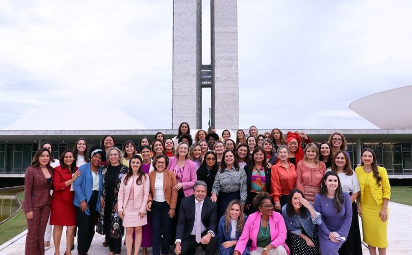 Câmara dos Deputados lança guia sobre candidaturas de mulheres