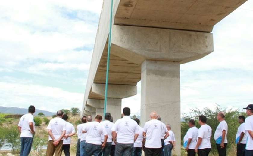 Inclusão e desenvolvimento: caravana vê de perto o impacto positivo do Canal do Sertão