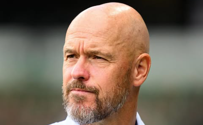 Bayer Leverkusen demite Erik Ten Hag após três jogos no comando