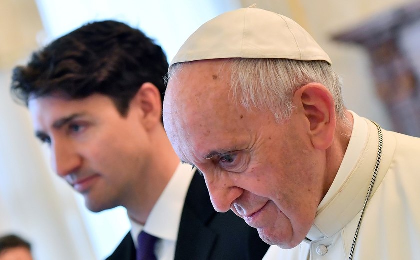 Premiê canadense, Justin Trudeau, se encontra com Papa Francisco no Vaticano