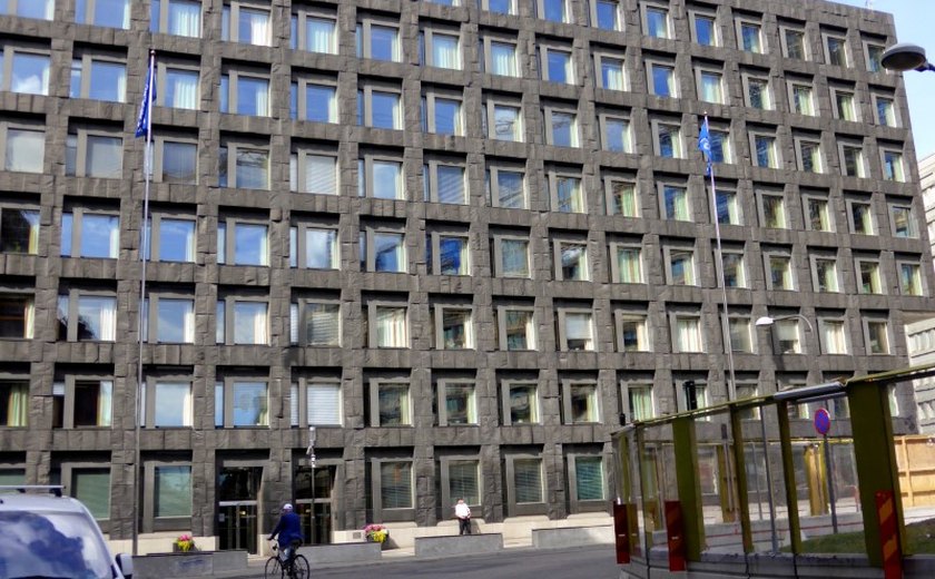 BC da Suécia mantém juro básico em 3,75%, mas prevê dois ou três cortes este ano