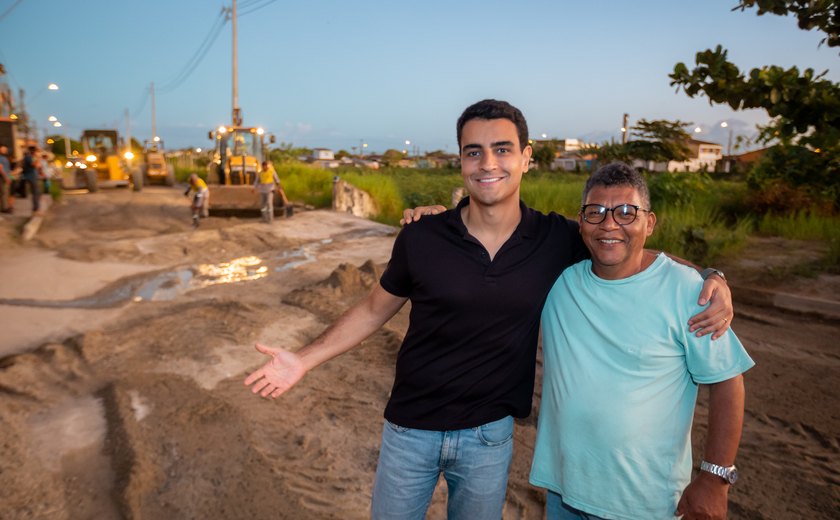 Prefeito JHC vistoria obras de pavimentação na Cidade Universitária aguardadas há 40 anos