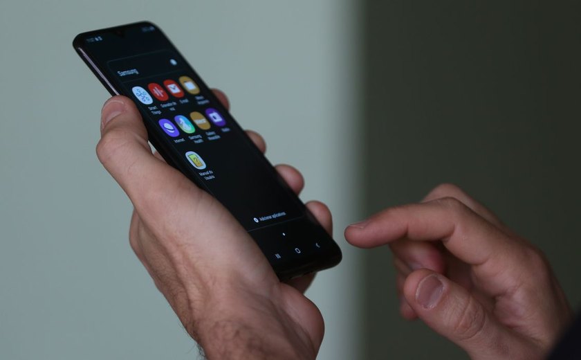 Empresas de telefonia do Rio são fiscalizadas para análise de serviços