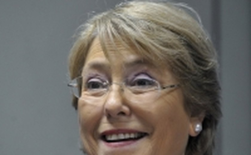 Bachelet é eleita presidenta do Chile com 63% dos votos
