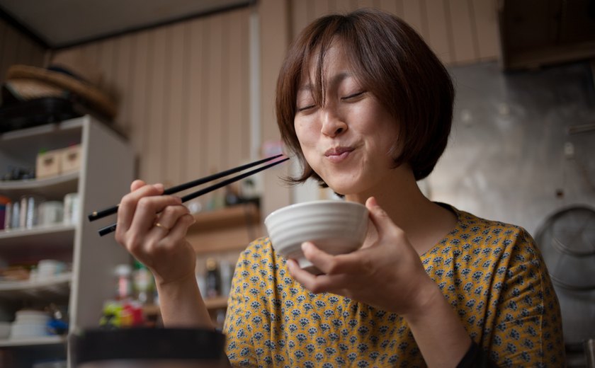 Fuja da academia e nunca mate a fome: os 5 hábitos dos japoneses para estar em forma sem fazer dieta