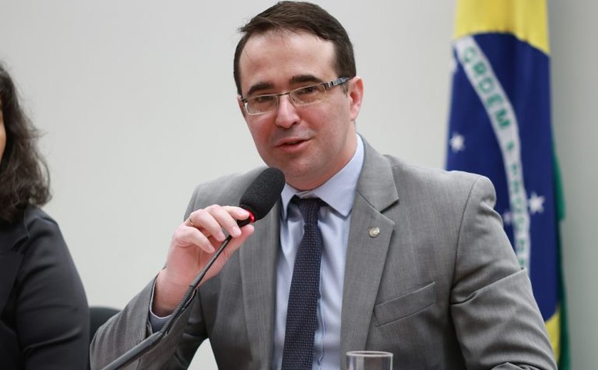 Comissão aprova projeto que garante lar provisório a animais dependentes de tutores presos
