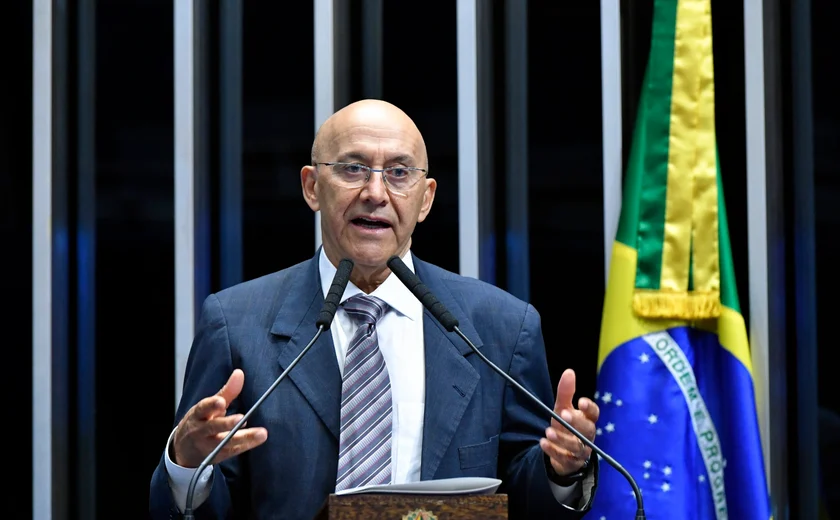 Relator da LDO de 2025 procura ministros e diz que apresentará parecer preliminar no dia 12