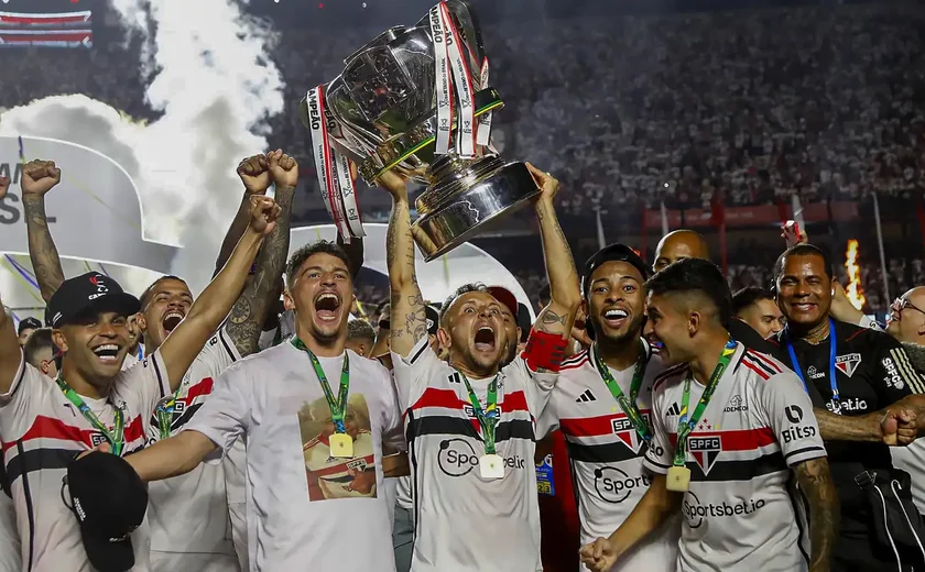 São Paulo inicia preparação para enfrentar o Corinthians e Zubeldía deve ter time completo