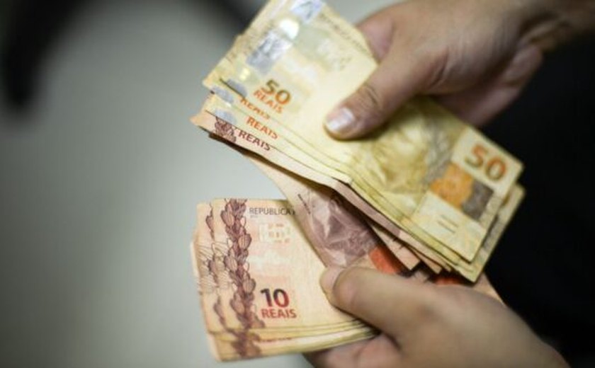 Governo antecipa pagamento de agosto do Auxílio Brasil