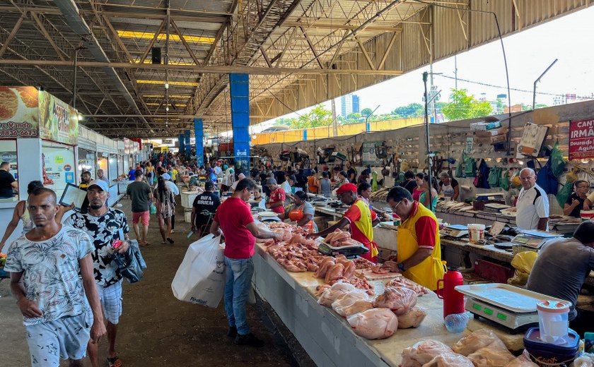 Mercados públicos e feiras de Maceió têm funcionamento especial neste feriado