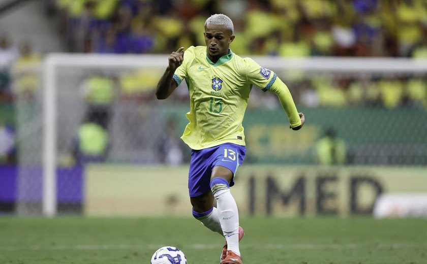 Seleção começa duelo contra Argentina com Wesley e Matheus Cunha
