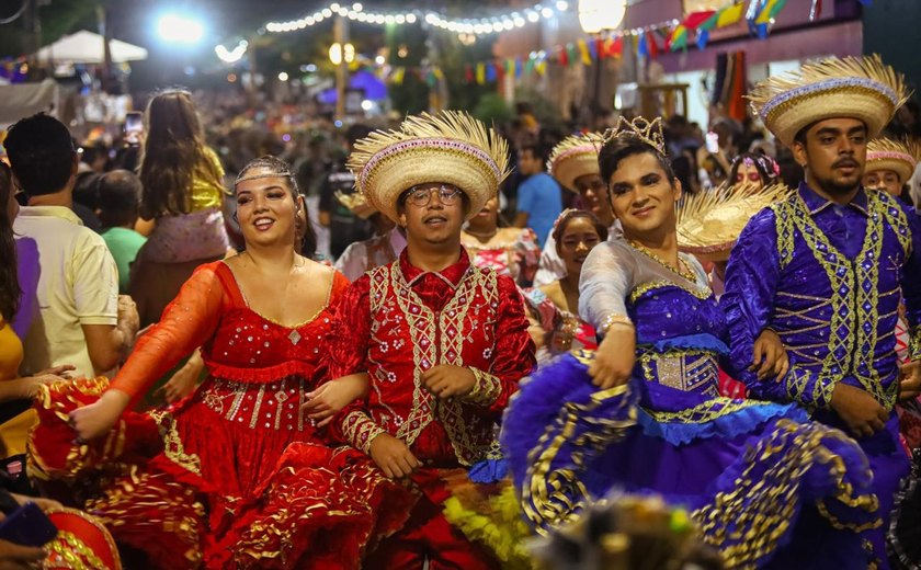 Dez quadrilhas juninas do Agreste e Sertão se apresentam em Gravatá no próximo domingo (13)