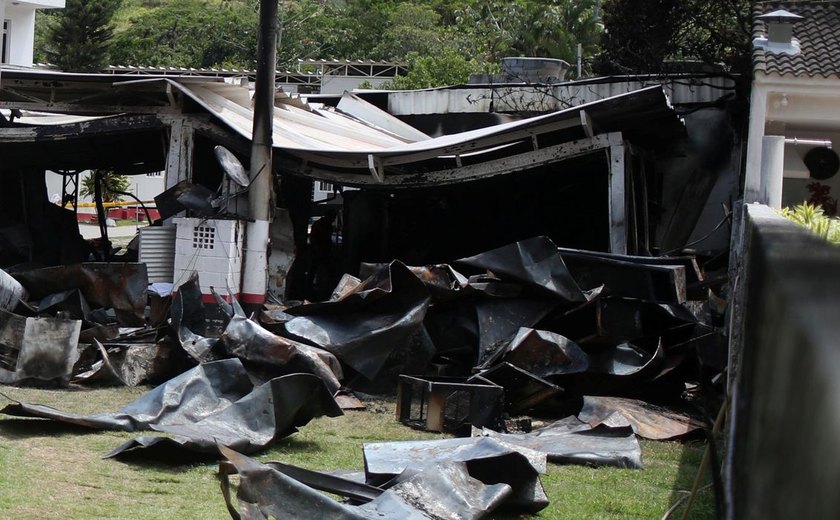 Justiça faz primeira audiência sobre incêndio no Ninho do Urubu