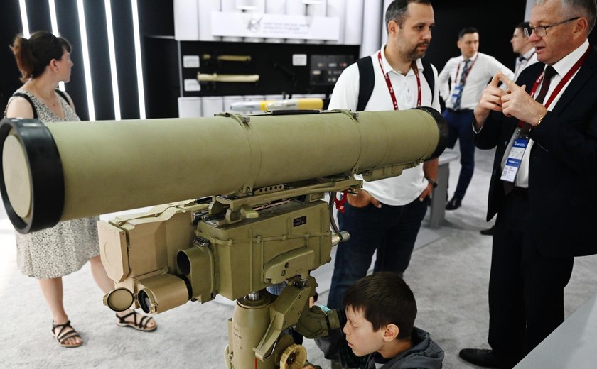 Consórcio Kalashnikov testa controle remoto de sistema de mísseis antitanque Konkurs-M (VÍDEO)