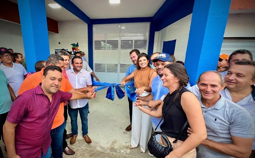 Em mais um dia histórico, prefeita Marcela Gomes reinaugura Mercado Público de Novo Lino totalmente reformado