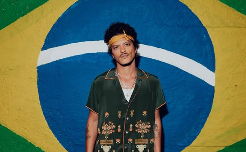 'Bonde do Brunão': Bruno Mars lança oficialmente funk em português que gravou no Brasil