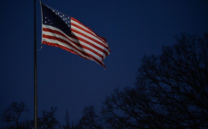 Ex-diplomata americano explica por que colapso dos EUA é inevitável