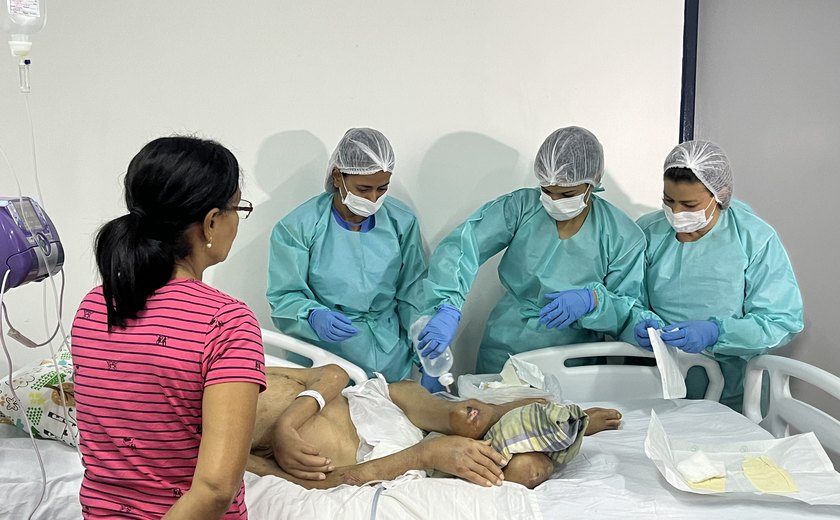 Uso de própolis no tratamento de feridas tem apresentado resultados animadores no HGE