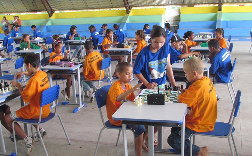 Xadrez é importante aliado da Prefeitura da Barra de Santo Antônio na educação