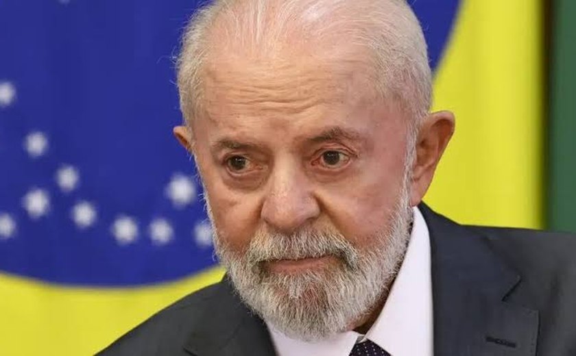 Lula passa por cirurgia em São Paulo para drenagem de hematoma