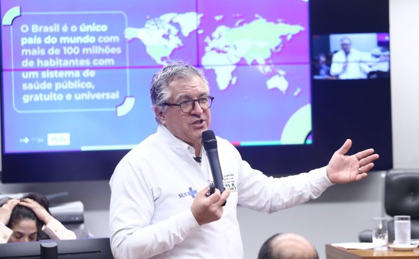 Implante contraceptivo será ofertado no SUS ainda neste ano, diz ministro