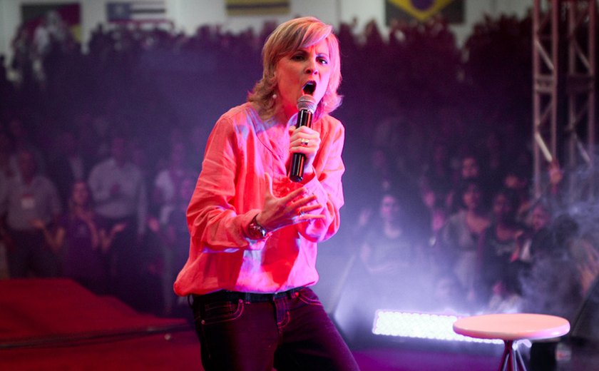 Pastora e cantora gospel Ludmila Ferber morre aos 56 anos