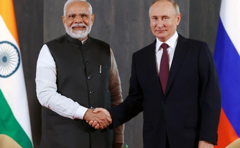 Premier da Índia visita Putin na Rússia em primeira viagem ao país desde o início da guerra na Ucrânia