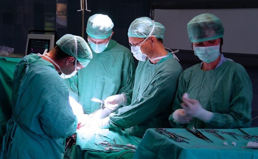 Comissão debate implementação de política nacional de cirurgia ambulatorial