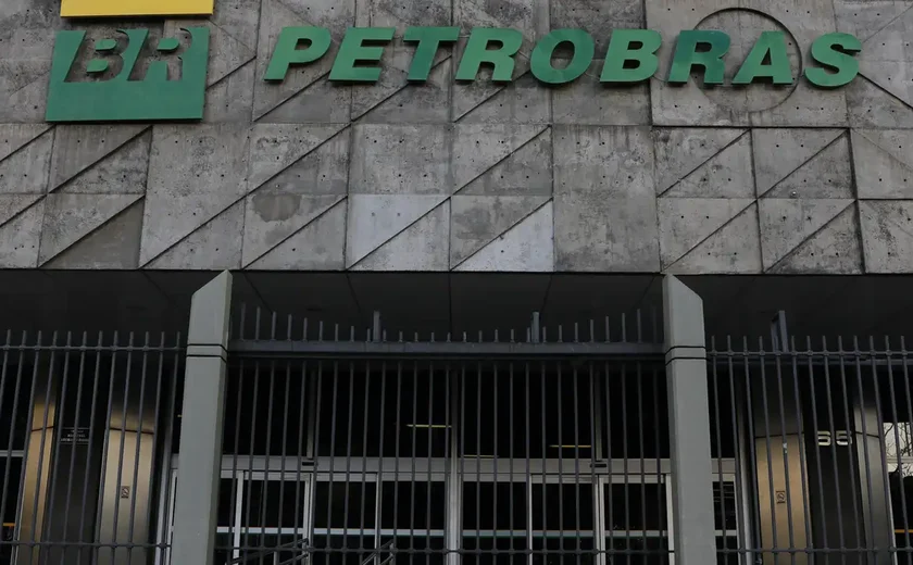 Foz do Amazonas: Petrobras contesta pedido de estudo feito pelo Ibama
