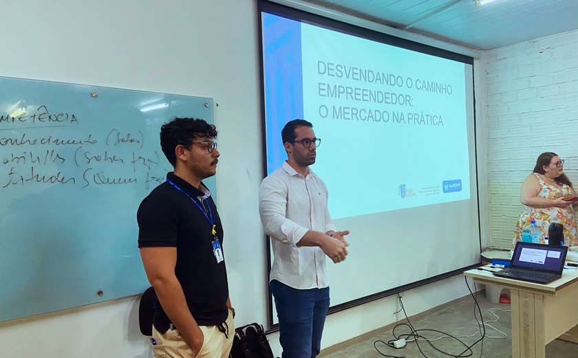 Juceal leva evolução do registro empresarial para alunos da Ufal