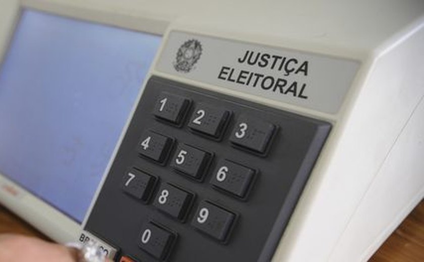 Datafolha: Bolsonaro tem 58% dos votos válidos, Haddad tem 42%