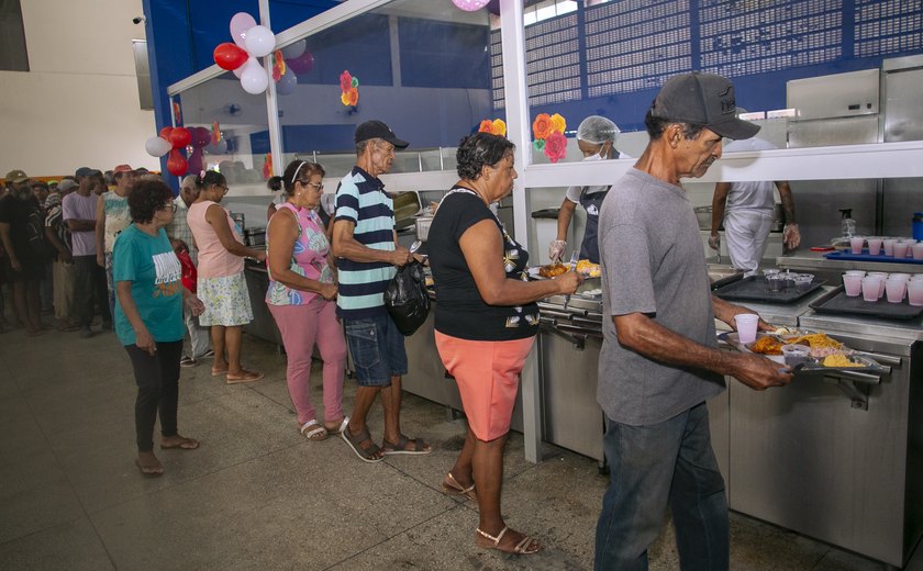 Restaurante Popular tem programação especial em alusão ao Dia das Mães