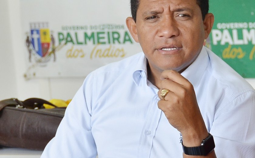 Prefeito Júlio Cezar ministra palestra nesta sexta (20), em Santana do Ipanema