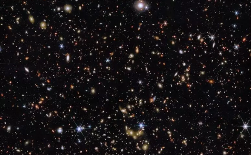 Cientistas divulgam mapa mais profundo do Universo