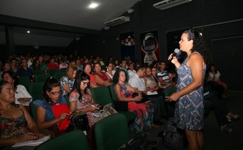 Secretários de educação do Agreste e Sertão comemoram parceria com o governo