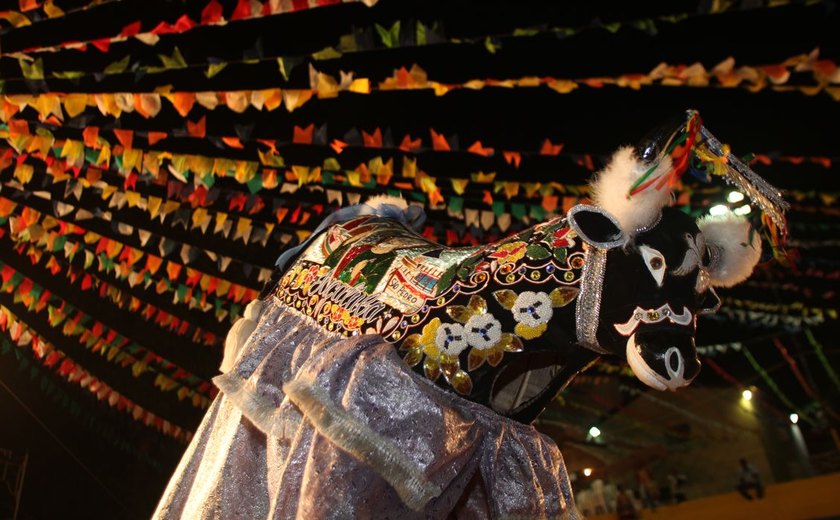 São Luís oferece festejos juninos itinerantes