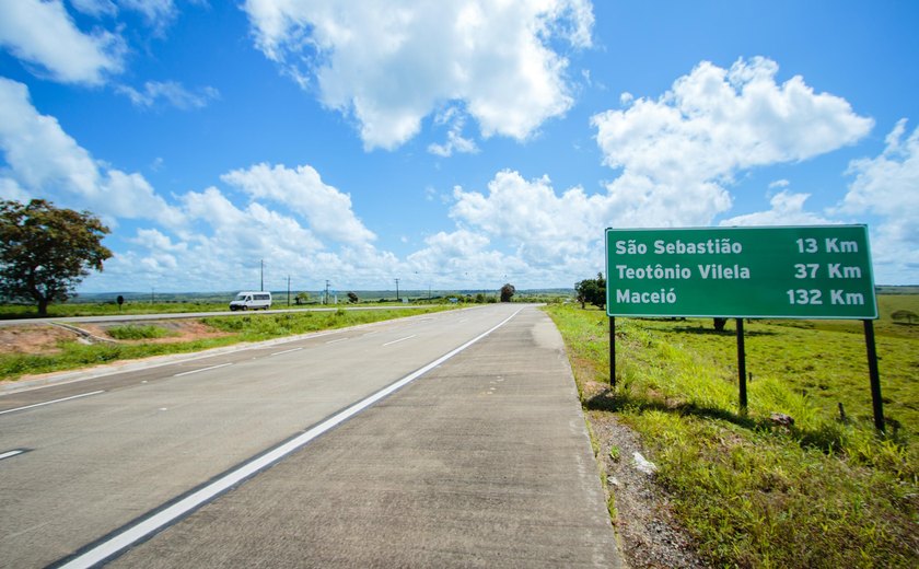 Parceria entre Ministério dos Transportes e Governo de Alagoas garante obras estruturantes