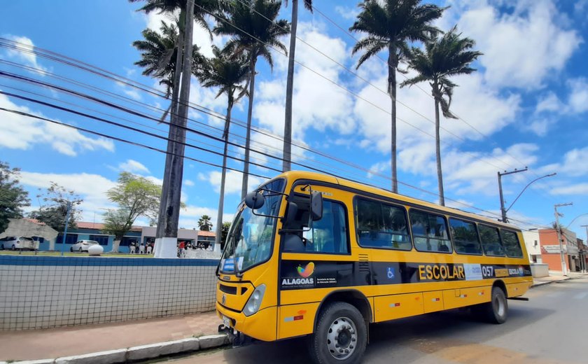Gestão do prefeito-imperador atribui ao governo do Estado atraso de pagamento de transportadores; mas serviço é municipalizado (Ouça áudio)