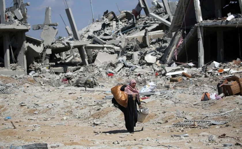 Bombardeio israelense em Gaza mata oito pessoas da mesma família e fere outras sete