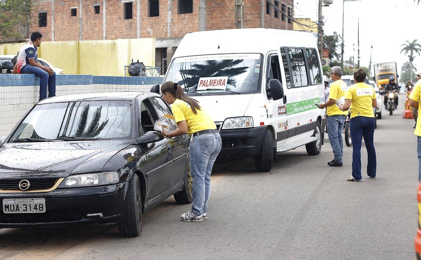 SMTT participa da campanha Maio Amarelo para conscientizar sobre acidentes de trânsito em Palmeira