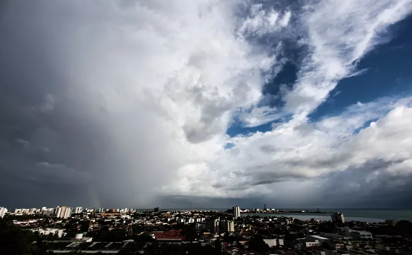 Fim de semana deve ter tempo instável em Alagoas